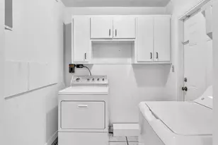 7971 NW 16th St, Hollywood, FL 33024 - Photo 11