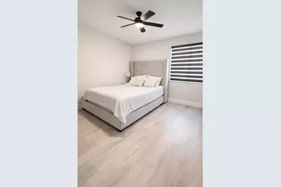 22454 Cypress Wood Lane, Boca Raton, FL 33428 - Photo 13