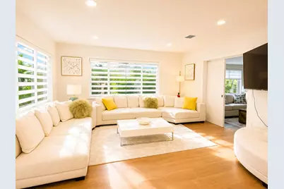 800 SE 11th Court, Fort Lauderdale, FL 33316 - Photo 1