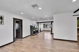 6881 SW 2nd St, Pembroke Pines, FL 33023 - Photo 7