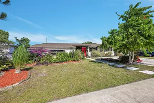 6881 SW 2nd St, Pembroke Pines, FL 33023 - Photo 5
