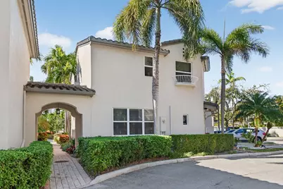 1900 Oceanwalk Lane #138, Pompano Beach, FL 33062 - Photo 3
