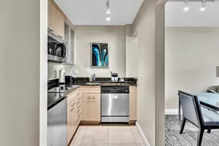 2670 E Sunrise Blvd, Fort Lauderdale, FL 33304 - Photo 13