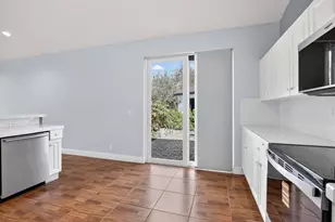 16695 SW 1st St, Pembroke Pines, FL 33027 - Photo 11