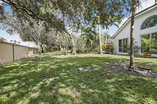 16695 SW 1st St, Pembroke Pines, FL 33027 - Photo 35