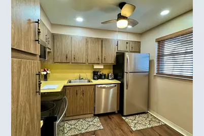 3070 Holiday Springs Boulevard #203, Margate, FL 33063 - Photo 7