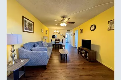 3070 Holiday Springs Boulevard #203, Margate, FL 33063 - Photo 3