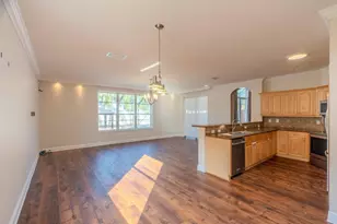 19431 SW 2nd St, Pembroke Pines, FL 33029 - Photo 5