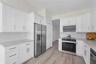 131 NW 187th Ave, Pembroke Pines, FL 33029 - Photo 19