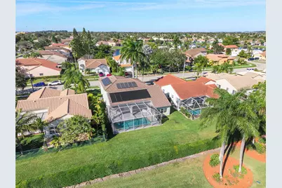 131 NW 187th Avenue, Pembroke Pines, FL 33029 - Photo 5