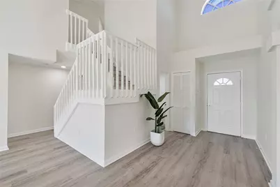 131 NW 187th Avenue, Pembroke Pines, FL 33029 - Photo 9