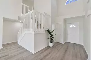 131 NW 187th Ave, Pembroke Pines, FL 33029 - Photo 9