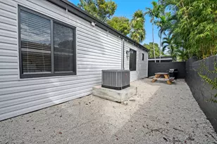 648 NE 16th Terrace, Fort Lauderdale, FL 33304 - Photo 17