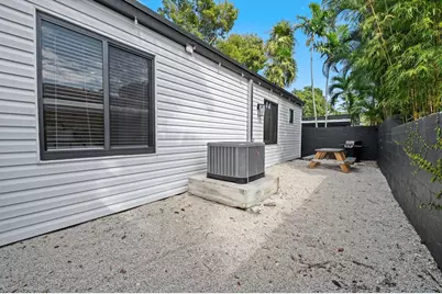 1620 NE 7th Street, Fort Lauderdale, FL 33304 - Photo 17