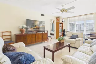 381 S Hollybrook Dr, Pembroke Pines, FL 33025 - Photo 9