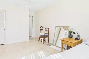 381 S Hollybrook Dr, Pembroke Pines, FL 33025 - Photo 15