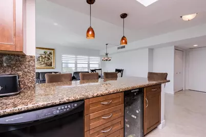 2500 NE 48th Lane #609, Fort Lauderdale, FL 33308 - Photo 17