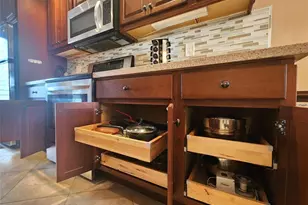 105 NE 19th Ave, Deerfield Beach, FL 33441 - Photo 9