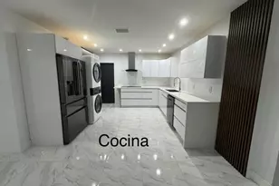 641 SW 35th Ave, Miami, FL 33135 - Photo 9