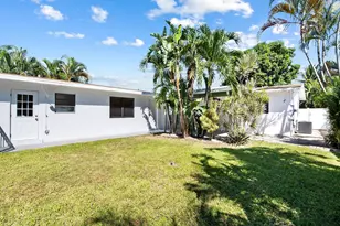 413 NE 25th Ave, Pompano Beach, FL 33062 - Photo 17