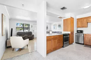 413 NE 25th Ave, Pompano Beach, FL 33062 - Photo 11