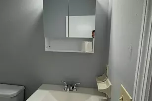 910 Wagner Pl, Fort Pierce, FL 34982 - Photo 9