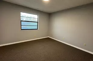 910 Wagner Pl, Fort Pierce, FL 34982 - Photo 7