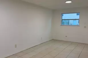 910 Wagner Pl, Fort Pierce, FL 34982 - Photo 3