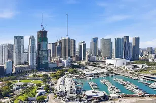 398 NE 5th St, Miami, FL 33132 - Photo 29