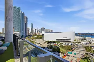 398 NE 5th St, Miami, FL 33132 - Photo 37