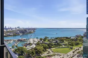 398 NE 5th St, Miami, FL 33132 - Photo 25