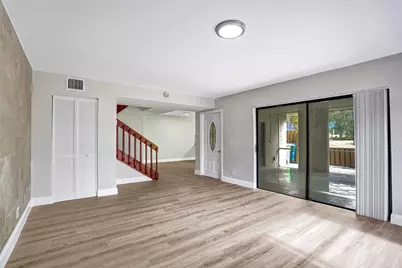 4872 NW 95th Avenue, Sunrise, FL 33351 - Photo 11