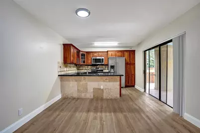 4872 NW 95th Avenue, Sunrise, FL 33351 - Photo 9