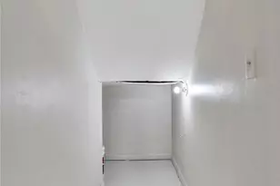 4872 NW 95th Ave, Sunrise, FL 33351 - Photo 17