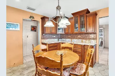 8991 SW 49th Street, Cooper City, FL 33328 - Photo 13