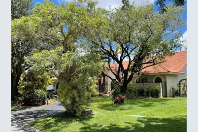 8472 NW 52nd Place, Coral Springs, FL 33067 - Photo 3