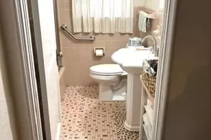 44 SW 5th St, Dania Beach, FL 33004 - Photo 25