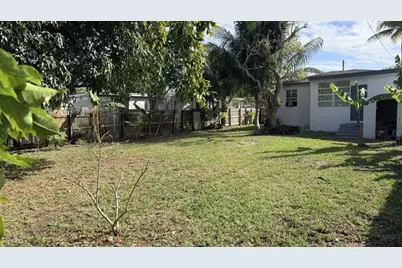 2745 Funston Street, Hollywood, FL 33020 - Photo 17