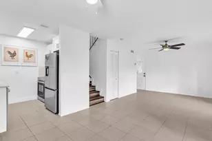 8911 NW 28th Dr, Coral Springs, FL 33065 - Photo 17