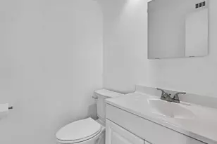 8911 NW 28th Dr, Coral Springs, FL 33065 - Photo 5