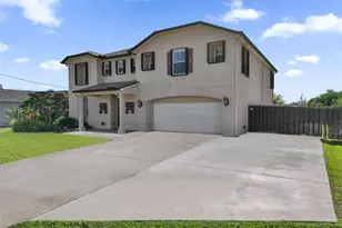 864 SW Java Ave, Port Saint Lucie, FL 34953 - Photo 3