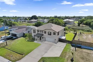 864 SW Java Ave, Port Saint Lucie, FL 34953 - Photo 5