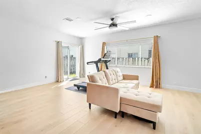 9500 Stanley Lane, Tamarac, FL 33321 - Photo 9