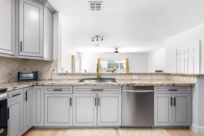 9500 Stanley Lane, Tamarac, FL 33321 - Photo 5