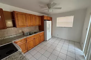 230 SW 1st St, Pompano Beach, FL 33060 - Photo 13