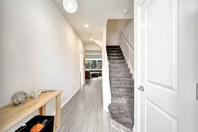 5068 Greenway Drive, Hollywood, FL 33021 - Photo 3