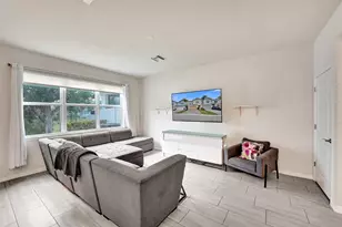 5068 Greenway Dr, Hollywood, FL 33021 - Photo 7