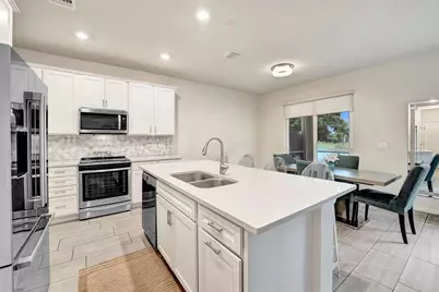 5068 Greenway Drive, Hollywood, FL 33021 - Photo 13