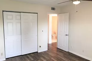 551 SW 135th Ave, Pembroke Pines, FL 33027 - Photo 19