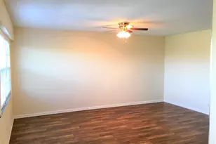 551 SW 135th Ave, Pembroke Pines, FL 33027 - Photo 5